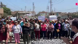 200 pobladores de Huaura, principalmente agricultores y representantes de juntas vecinales, protestan. / Video: Canal N