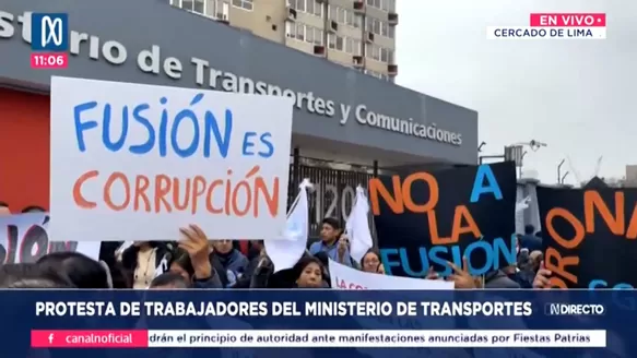 Trabajadores en los exteriores del MTC | Captura: Canal N