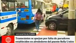 Transeúntes y conductores criticaron el caos que se vive en este punto