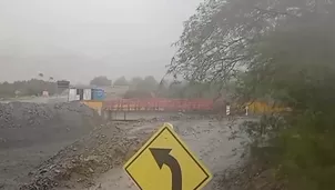 Puente colapsa en Moquegua por huaico tras intensas lluvias. Video: Canal N