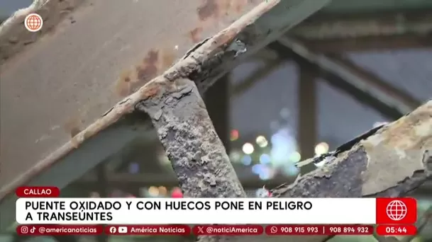 Puente oxidado y con huecos pone en riesgo a peatones en el Callao. Foto: América Noticias