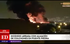 Puente Piedra: Incendio arrasó con un almacén de colchones - Noticias de almacen
