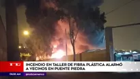 Incendio en taller en Puente Piedra. América Noticias