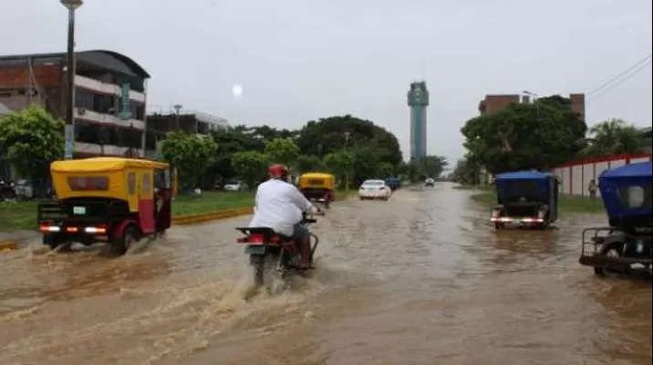 Puerto Maldonado soporta más de 10 horas de lluvia. Foto: El Comercio. Puerto Maldonado soporta más de 10 horas de lluvia. Foto: El Comercio.