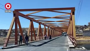 Bloquean puente Ilave por manifestaciones contra el Gobierno. Foto y video: Canal N