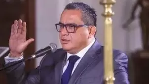 El tribunal determinó que las actuaciones fiscales no vulneran la libertad personal del exministro Juan José Santiváñez. Foto: Andina. Video: Canal N