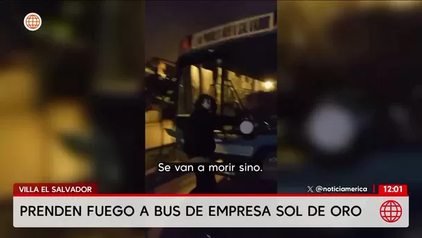 Queman bus de empresa Sol de Oro en Villa El Salvador. Foto: América Noticias