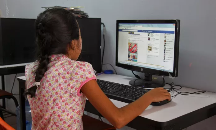 Redes sociales: 70% de jóvenes acepta a desconocidos pese a peligros