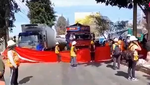 1,500 mineros artesanales han bloqueado la Carretera Panamericana Sur exigiendo ampliación del Reinfo. / Video: Canal N