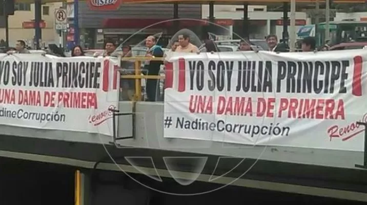 Renovar colocó cartel en la Vía Expresa. América Noticoias Renovar colocó cartel en la Vía Expresa. América Noticoias