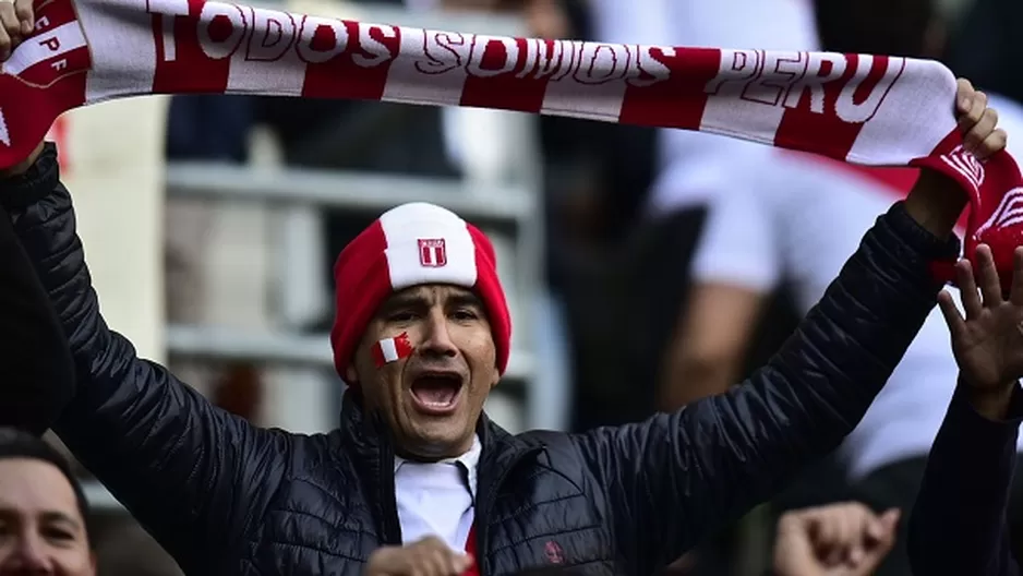 Hinchas peruanos. Foto: Andina