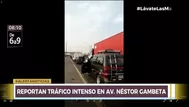 Reportan congestión vehicular en la avenida Néstor Gambetta