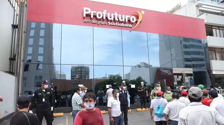 Retiro de fondos de AFP. Foto referencial: Andina Retiro de fondos de AFP. Foto referencial: Andina
