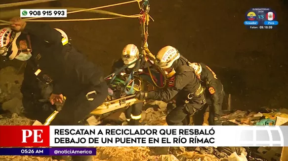 Rescate de reciclador que cayó al río Rímac. Foto: América Noticias