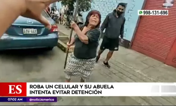 Roba Un Celular Y Su Abuela Intenta Evitar La Detenci N Am Rica Noticias