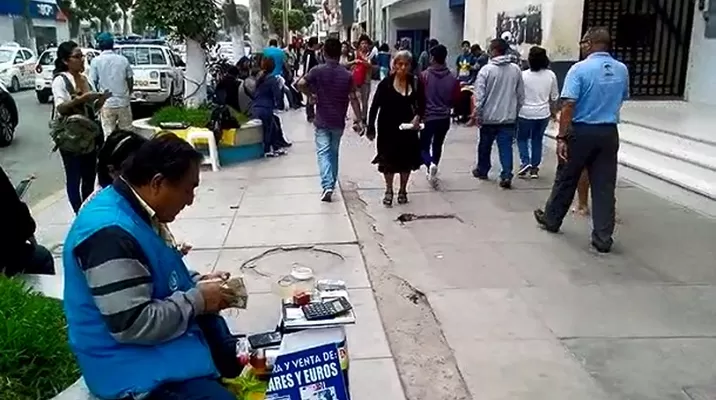 Cambistas piden mayor seguridad en la zona Cambistas piden mayor seguridad en la zona