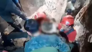Tras 15 horas de trabajo rescatan con vida a bebé de año y medio que cayó a pozo. / Video: América Noticias