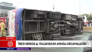 Bus de transporte público se volcó en avenida Circunvalación. América Noticias