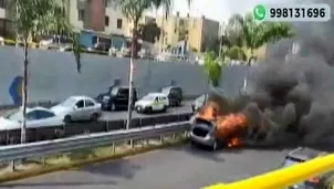 Vehículo se incendió en Javier Prado. Foto: captura de TV