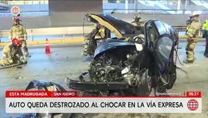 San Isidro: Auto queda destrozado tras volcar en la Vía Expresa. Foto y video: América Noticias