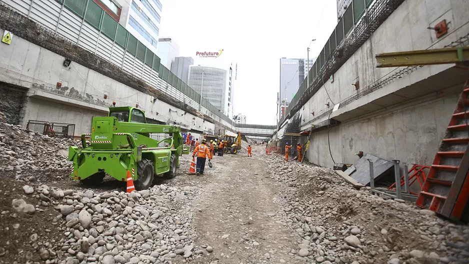 Trabajos en avenida Rivera Navarrete. Foto: archivo El Comercio