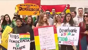 Ciudadanos bolivianos protestan en su embajada en San Isidro. Canal N