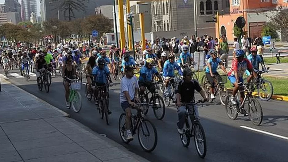 Ciclistas en la avenida Arequipa. Foto: archivo El Comercio