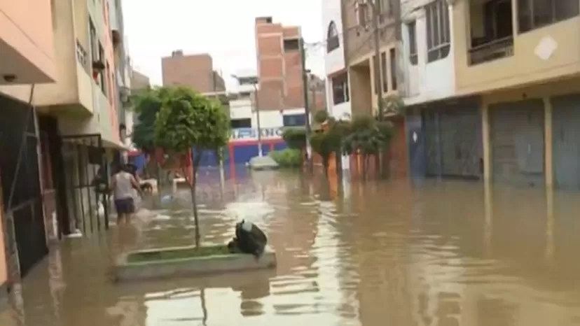 San Juan de Lurigancho: aniego de aguas residuales afecta a vecinos