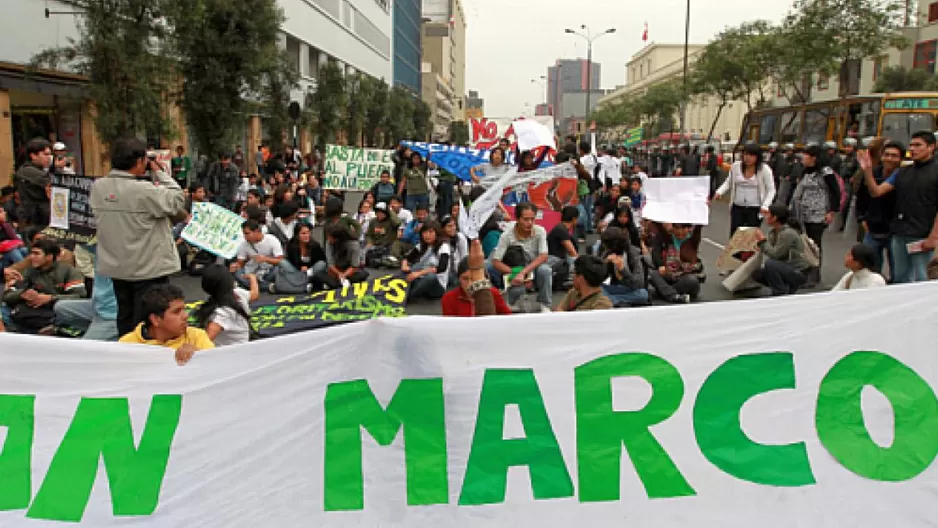 Los estudiantes fueron respaldados por la rectora. Foto referencial: Radio Nacional