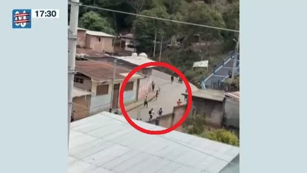 Durante la intervención, la policía persiguió a uno de los involucrados en el asalto frustrado en San Martín - Foto: Captura Canal N