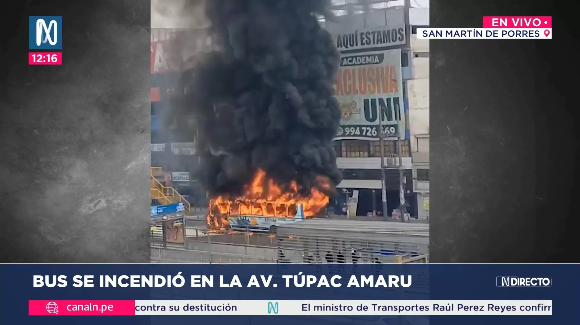 Bus de transporte público se encendió en San Martín de Porres. Foto: Canal N