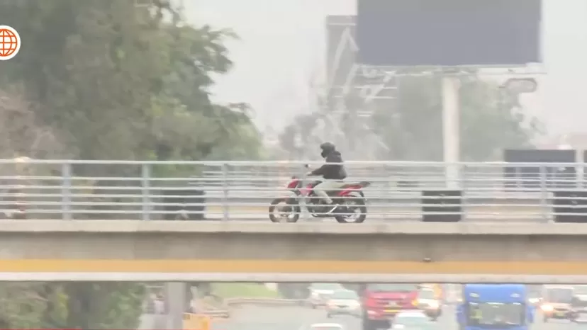 Santa Anita: Policía multa a motociclistas que usan puente peatonal