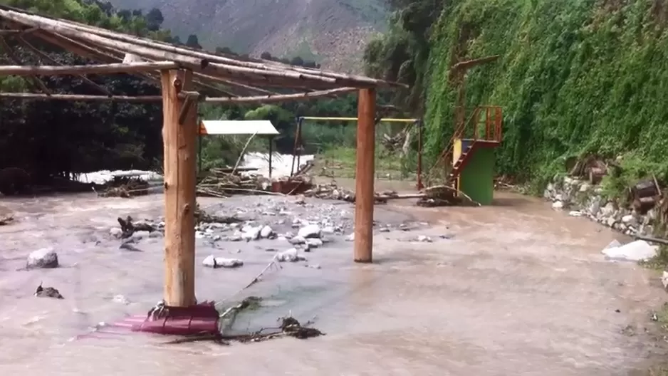 Desborde del río en Santa Eulalia. Foto: América Noticias