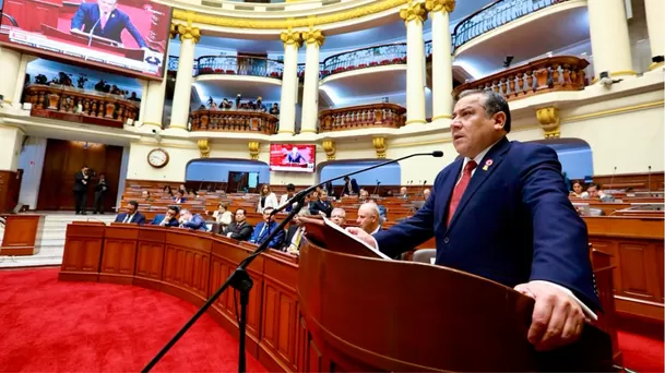 Gustavo Adrianzén, jefe del gabinete - Fuente: Congreso Gustavo Adrianzén, jefe del gabinete - Fuente: Congreso