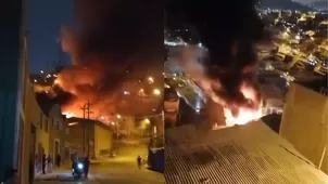 Se registra incendio en el almacén de productos químicos de San Martín de Porres