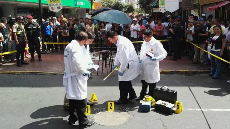 Trabajadores de tiendas en Larcomar no pueden ingresar  a sus locales / Foto: Andina