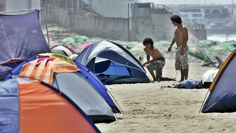 Semana Santa: aconsejan a jóvenes usar condón si tienen sexo en campamentos