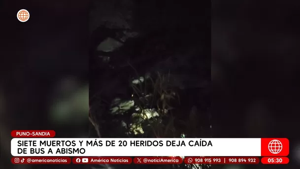 Siete muertos deja caída de bus a un abismo en Puno. Foto: América Noticias