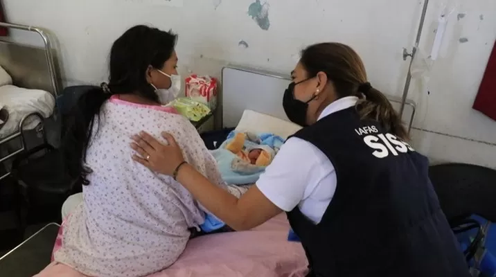 El SIS aprobó transferir más de S/ 100 millones a establecimientos de salud públicos del país. El SIS aprobó transferir más de S/ 100 millones a establecimientos de salud públicos del país.