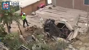 Eran aproximadamente las 08:00 a.m., cuando un vehículo negro de placa D8N - 560 cayó sobre la vivienda / Video: Canal N