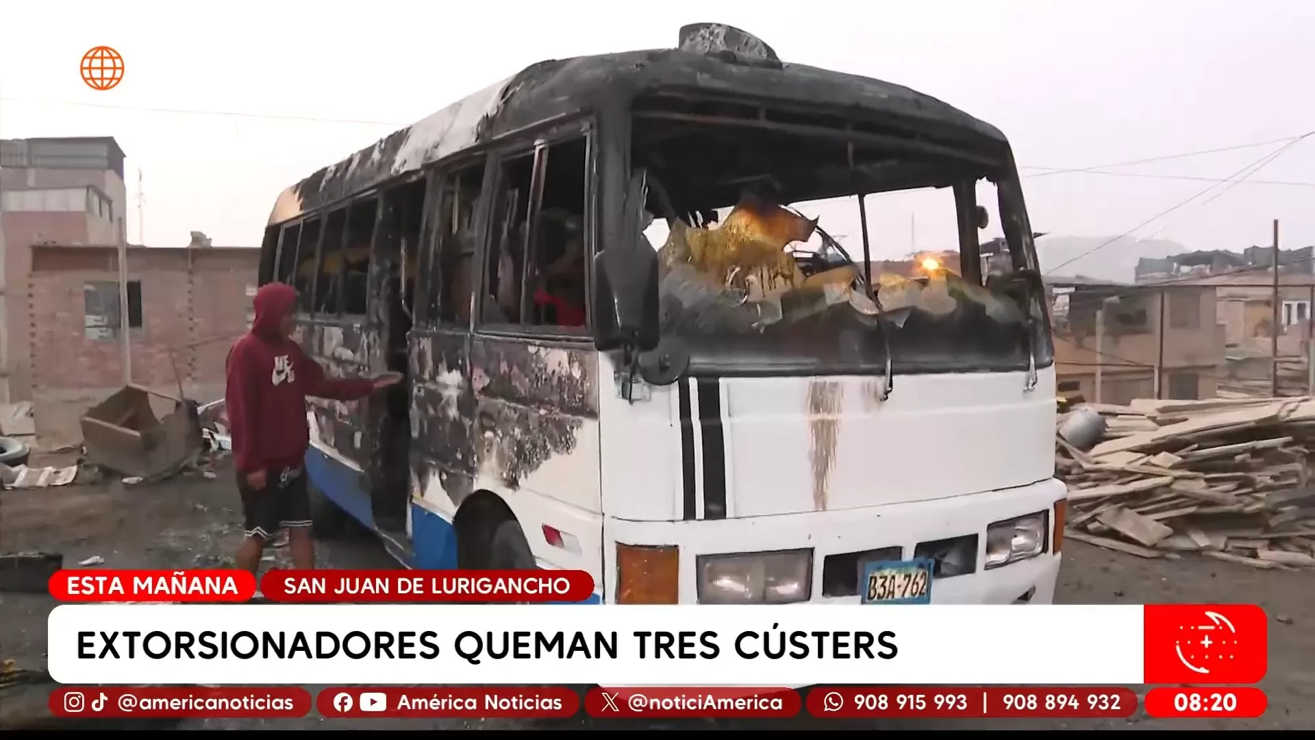 Extorsionadores quemaron tres cústers en San Juan de Lurigancho. Foto: América Noticias Extorsionadores quemaron tres cústers en San Juan de Lurigancho. Foto: América Noticias
