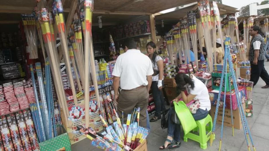 Venta de pirotécnicos. Foto: Perú21