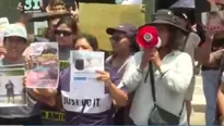 Vecinos realizaron una protesta en los exteriores de la comisaría exigiendo justicia por el perro asesinado / Captura: Canal N