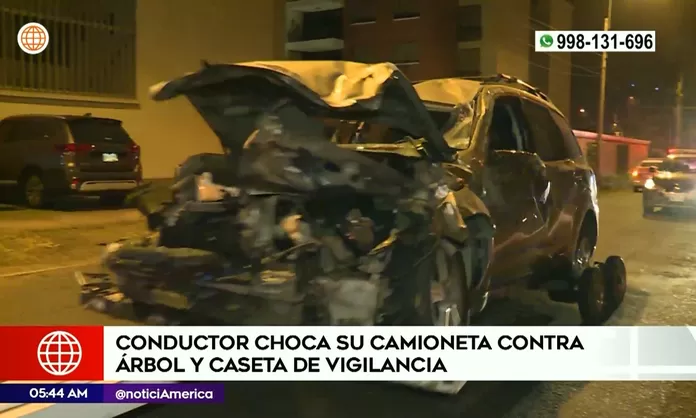 Surco: Conductor chocó su camioneta contra árbol y caseta de vigilancia