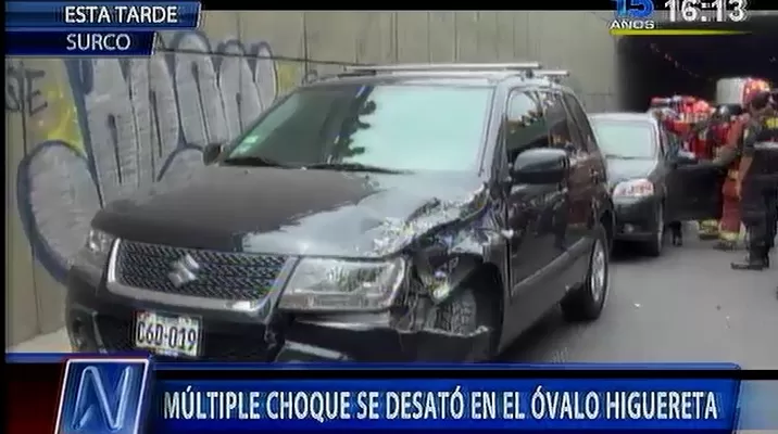 Surco: múltiple choque se desató en el óvalo Higuereta Surco: múltiple choque se desató en el óvalo Higuereta