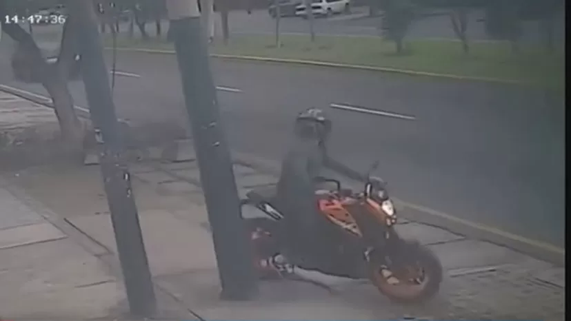 Surco: Sujeto robó moto valorizada en más de 10 mil soles