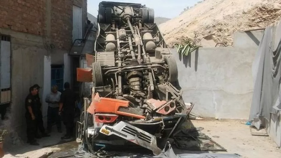 Accidente dejó dos muertos y siete heridos / Foto: Ojo