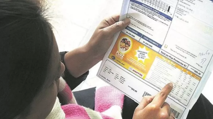Tarifas de luz se reducen desde este mes. Foto: El Comercio Tarifas de luz se reducen desde este mes. Foto: El Comercio