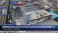 A primera vista aparenta ser un edificio moderno