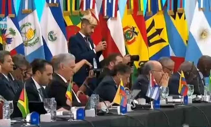 Celac Tenso Debate En La Vii Cumbre De Jefes De Estado